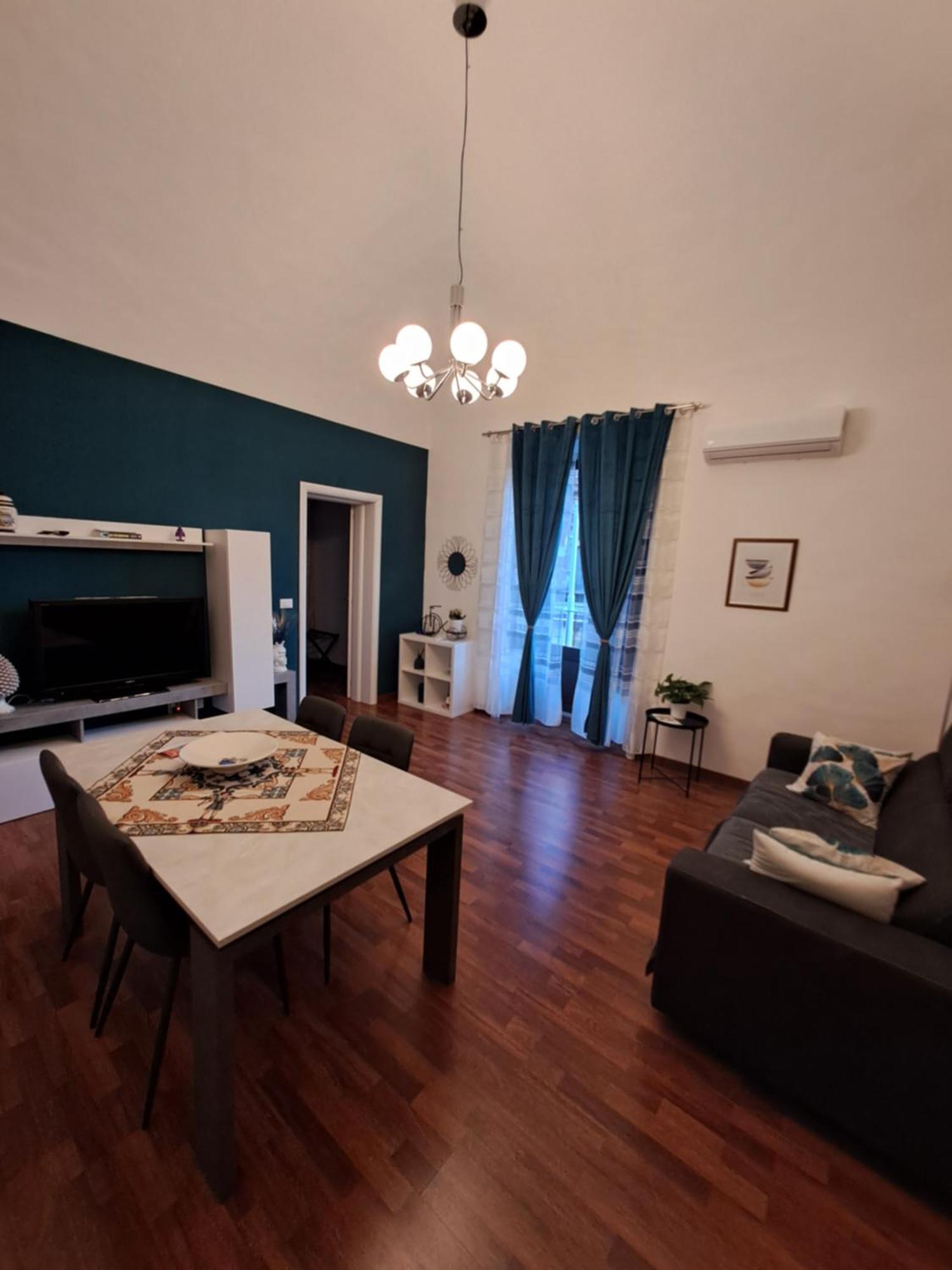 Re Federico II Apartment Catania Exterior photo